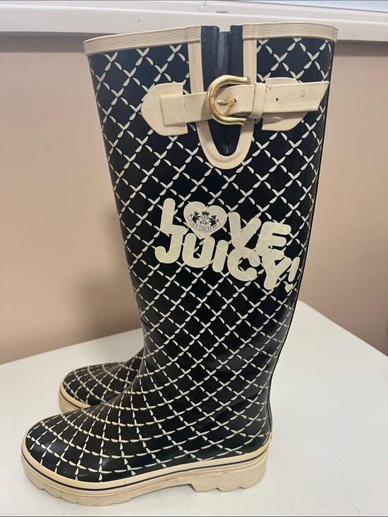 Juicy Couture Shoes - RARE Vintage Juicy Couture Black & Cream Lattice 'Love Juicy' Rain Boots